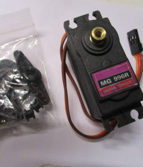 MG996 metal gear servo