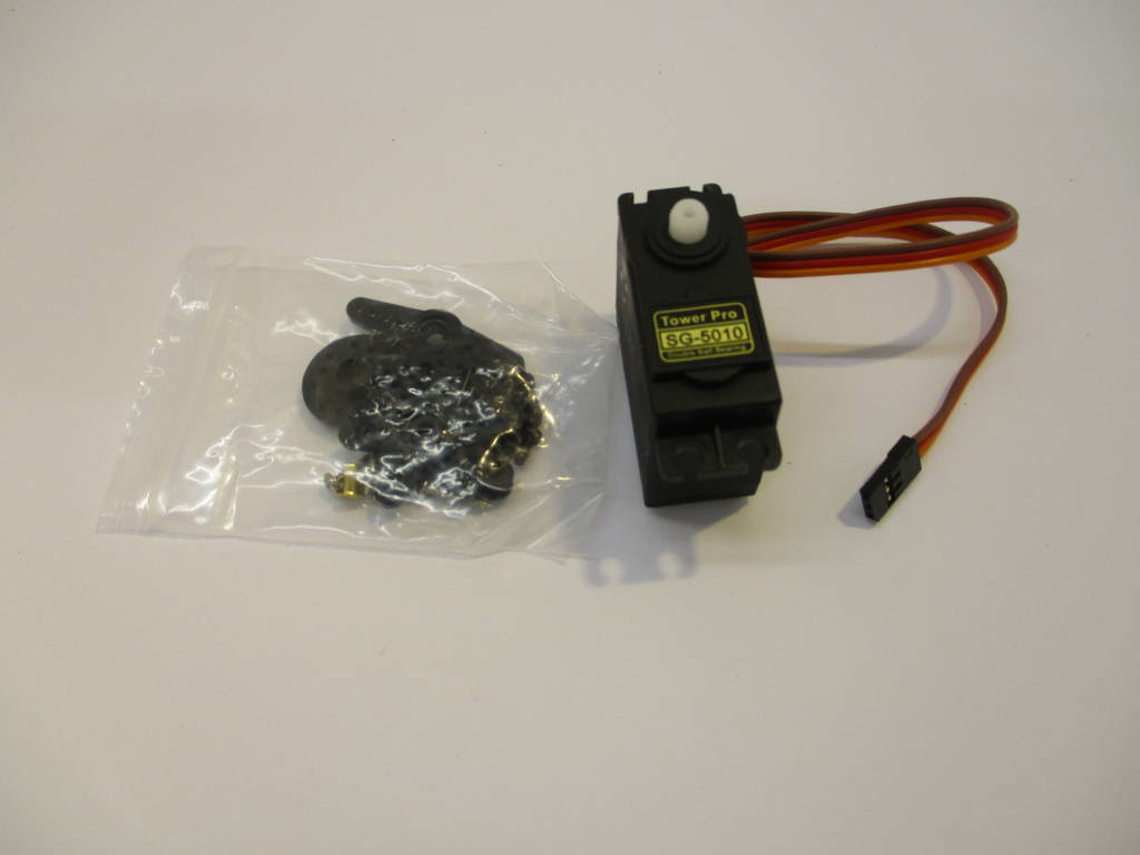 new servo and stuff 019