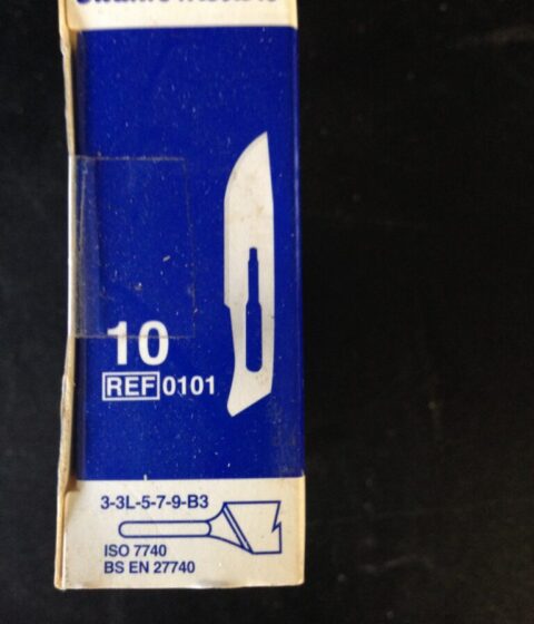 BOX 100  number 10 Swan Morton blades